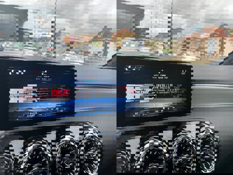 Image Mercedes-Benz CLASSE A A 200 Compacte AMG Line 